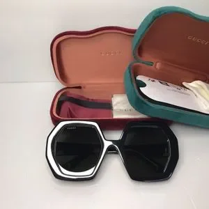 Gucci | Accessories | Original Gucci Gucci Gg772s 004 Iconic  display picture 3